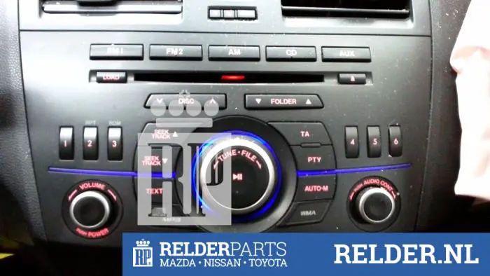 Radio CD player Mazda 3.