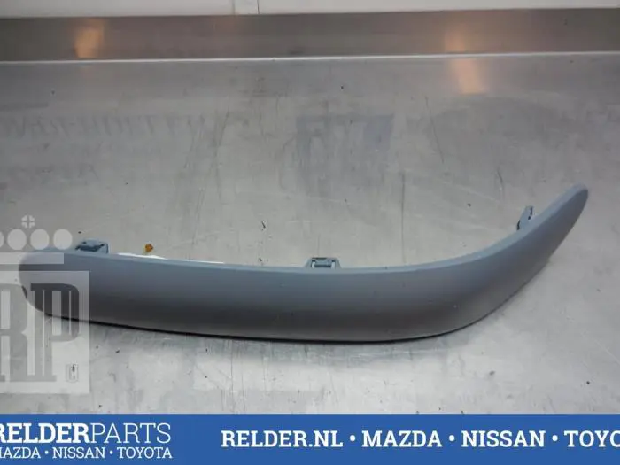 Front bumper strip, right Toyota Yaris