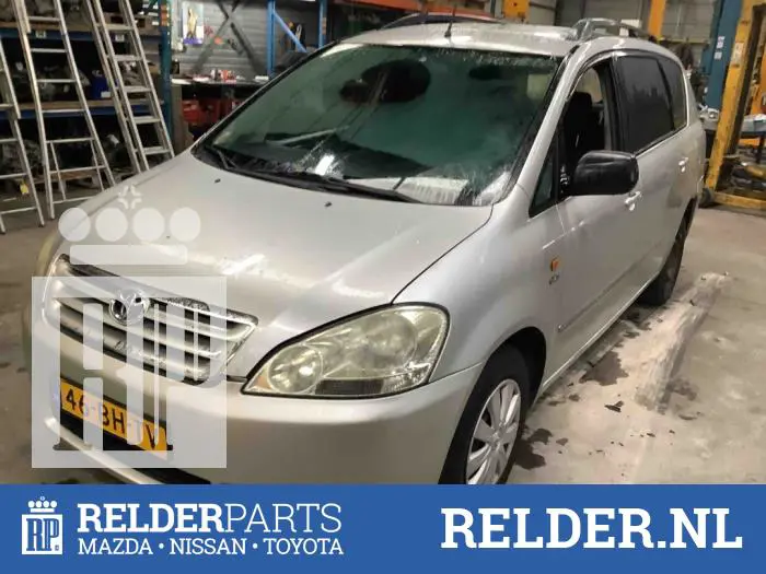 Air conditioning pump Toyota Avensis Verso