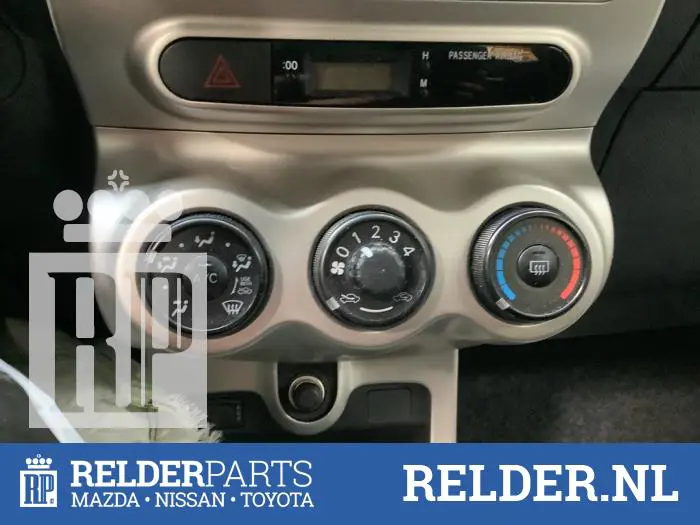 Heater control panel Toyota Urban Cruiser