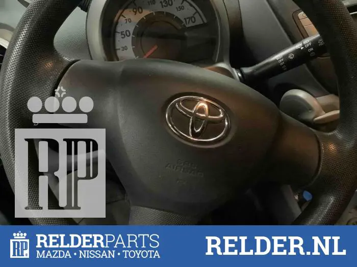 Left airbag (steering wheel) Toyota Aygo