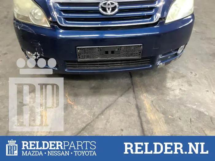 Front bumper Toyota Avensis Verso