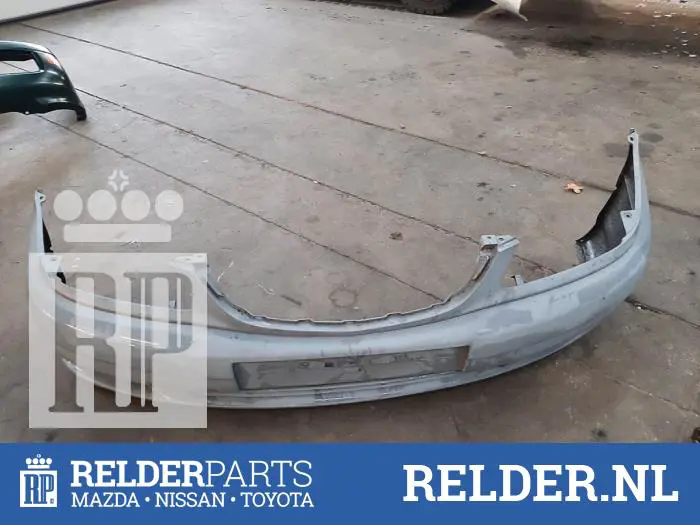 Front bumper Toyota Avensis
