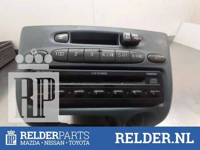 Radio/cassette player Toyota Yaris