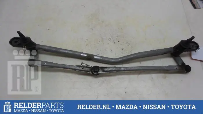 Wiper mechanism Mazda 3.