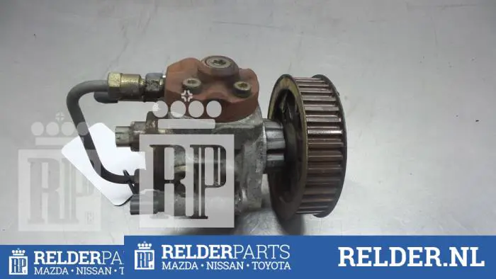 Mechanical fuel pump Toyota Avensis